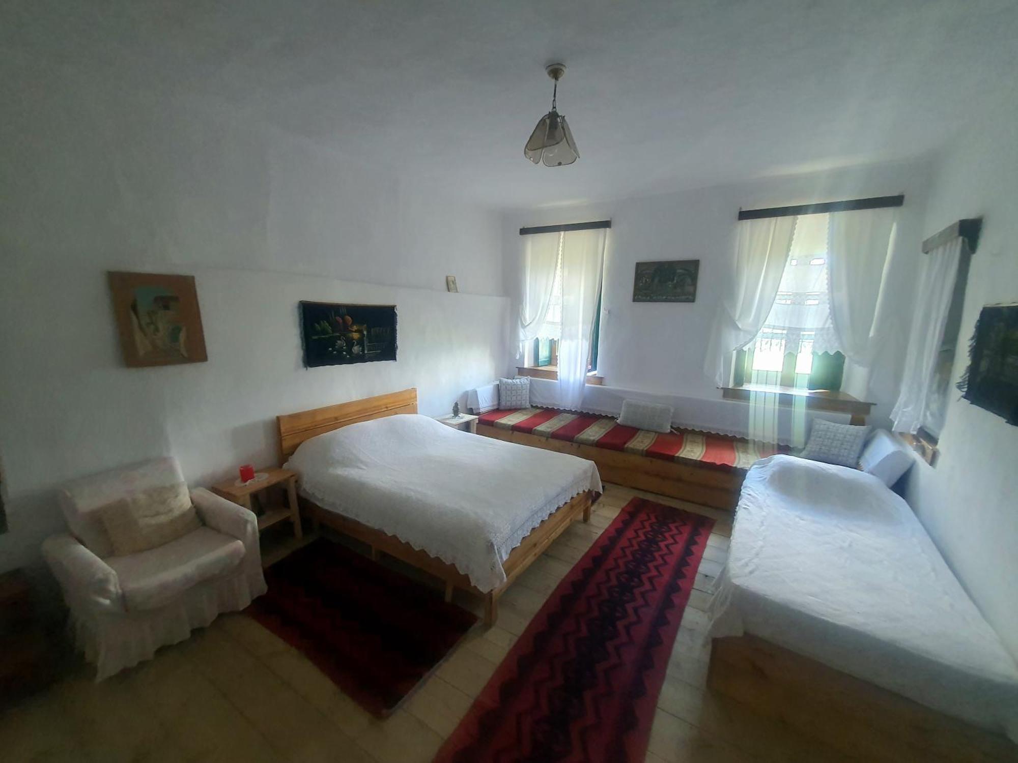 Traditional Guesthouse Permet Exterior photo